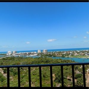 Meet your Posher, Kaelyn